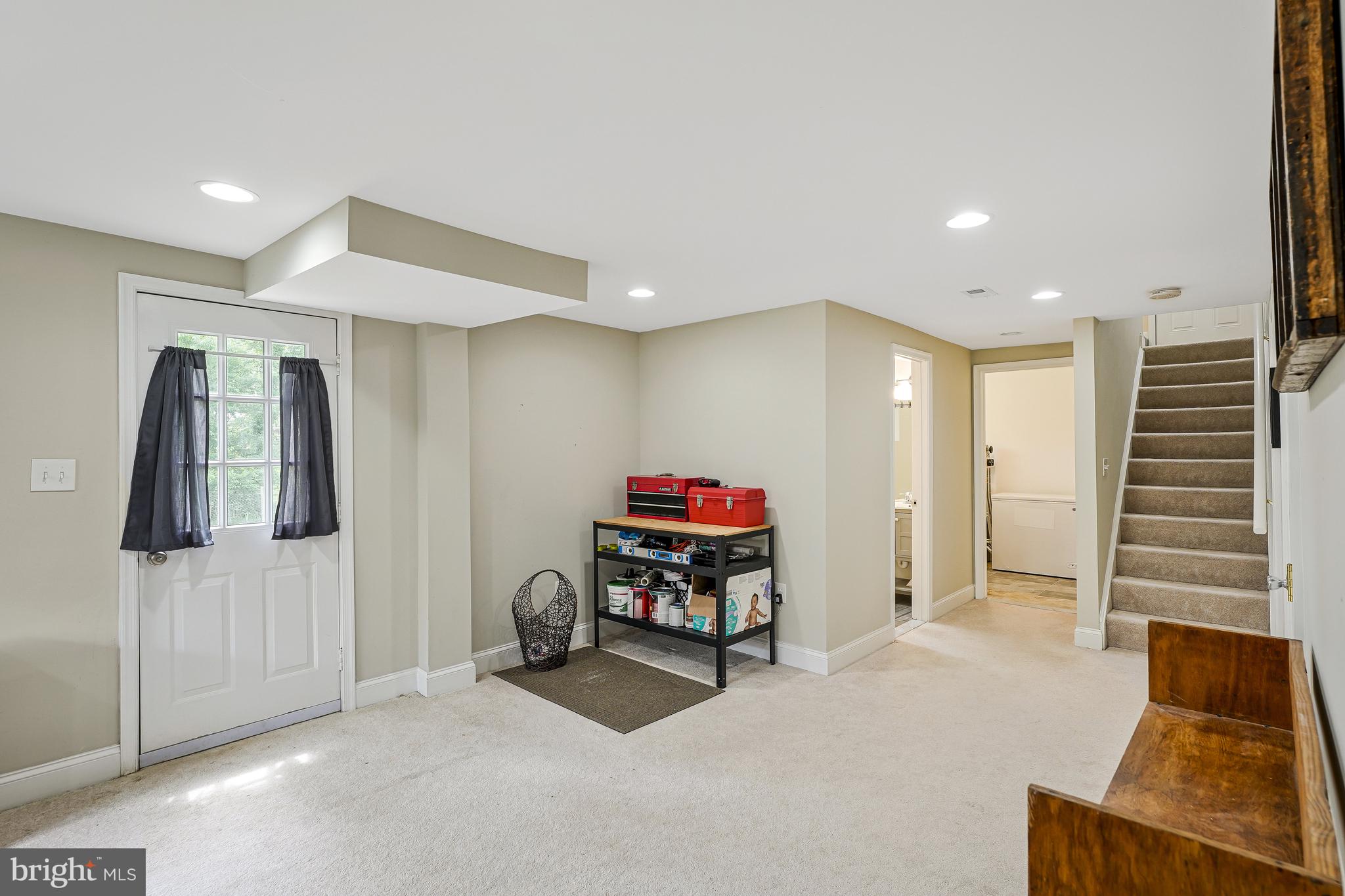4613 Tipton Ln