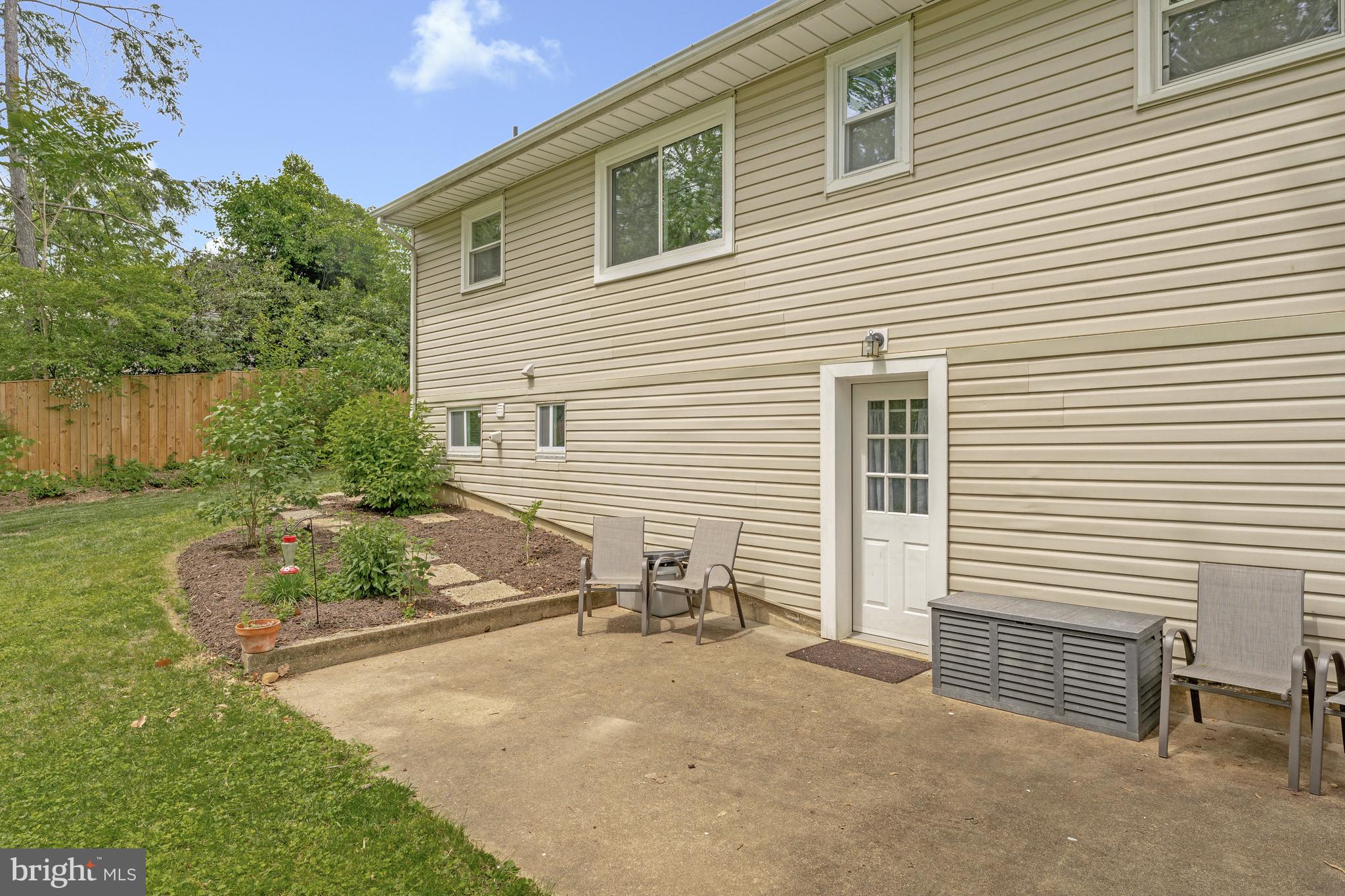 4613 Tipton Ln
