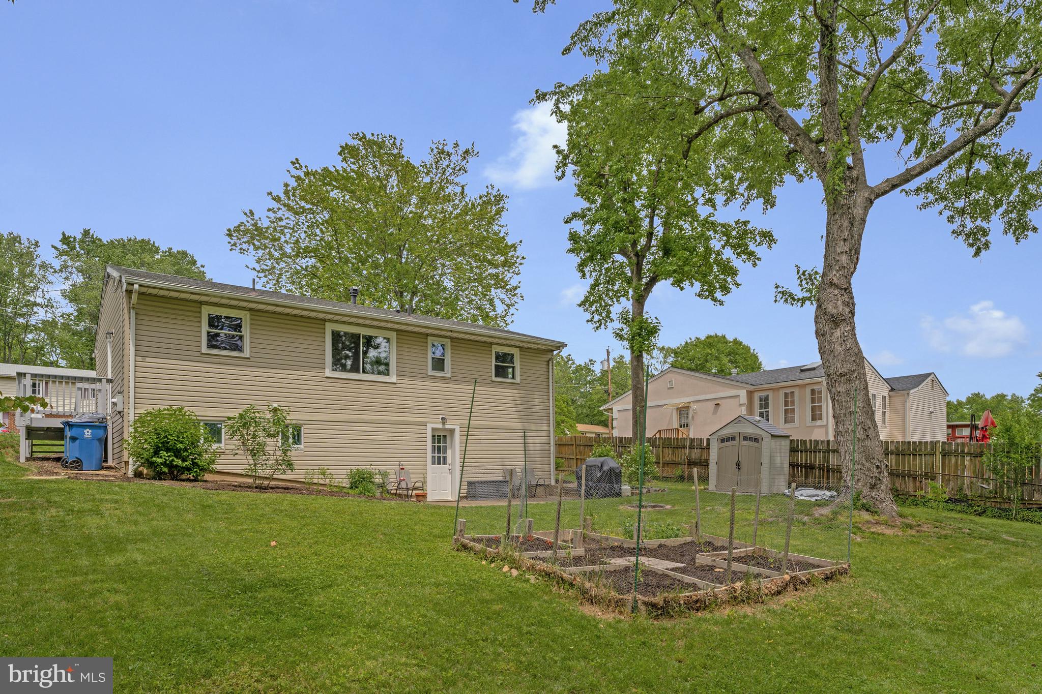 4613 Tipton Ln