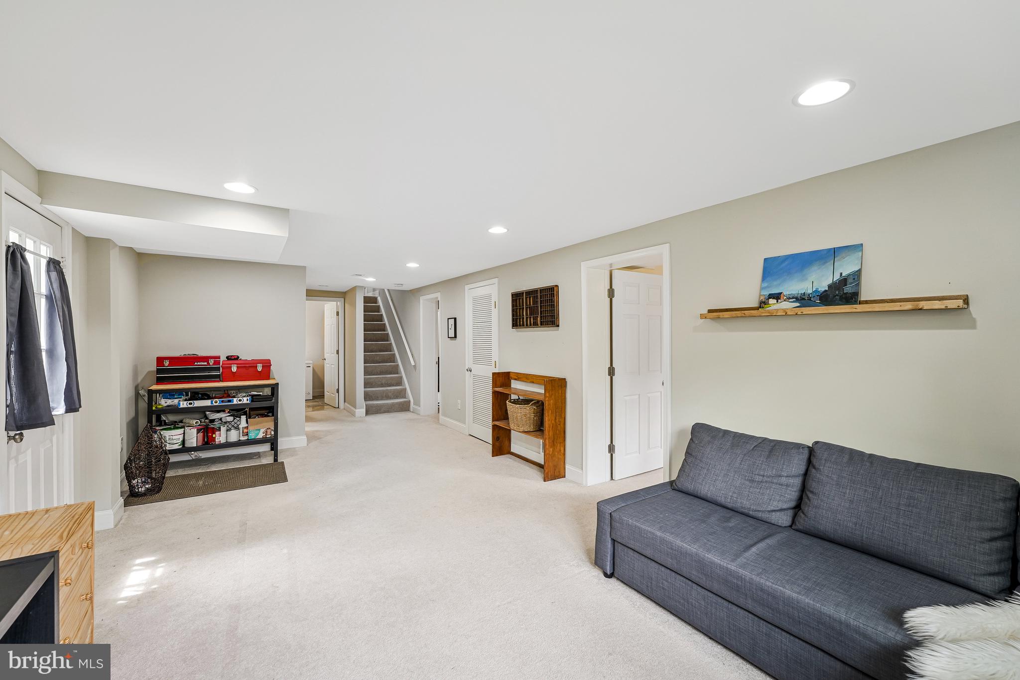 4613 Tipton Ln