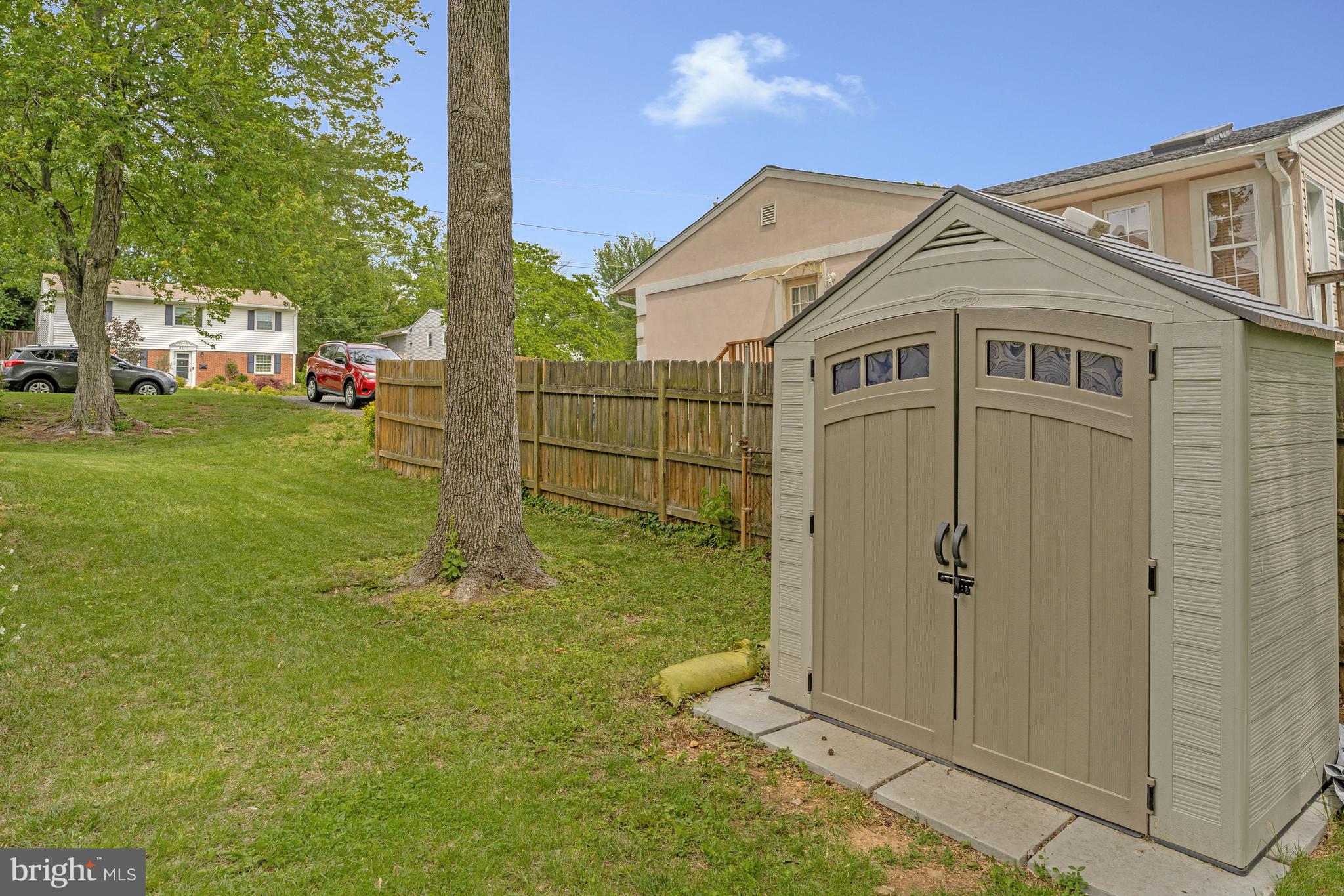 4613 Tipton Ln