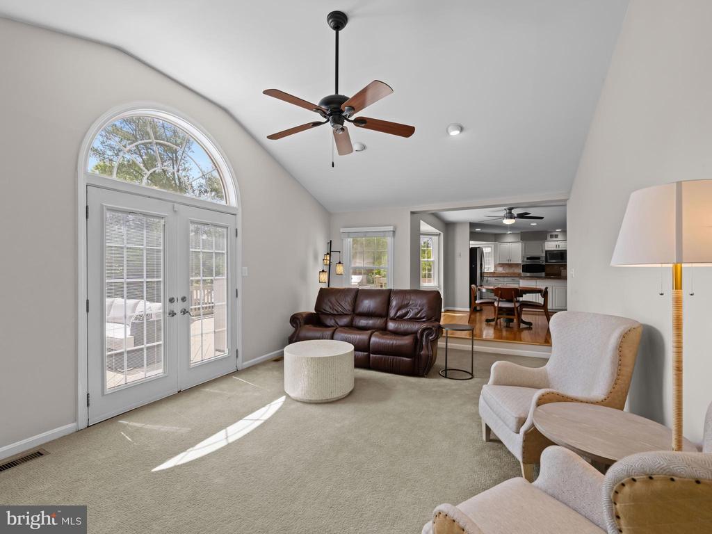 2200 Traies Ct