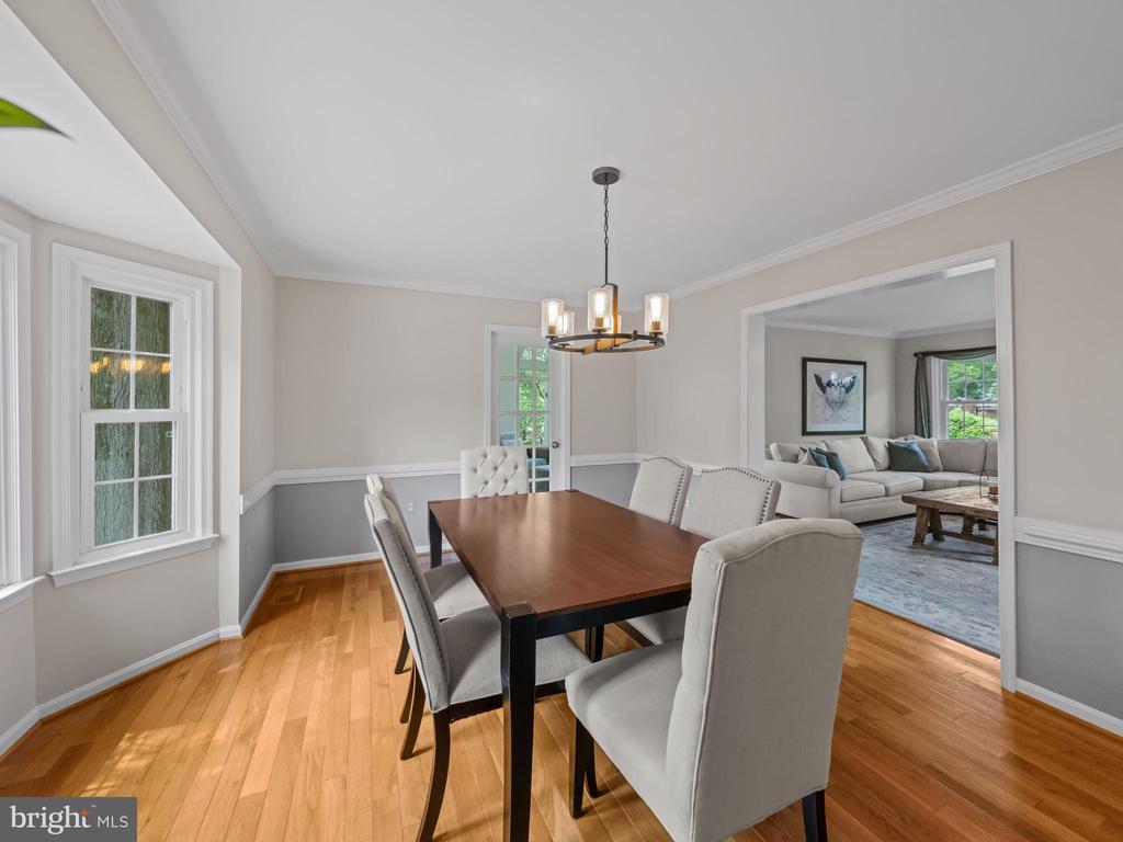 2200 Traies Ct
