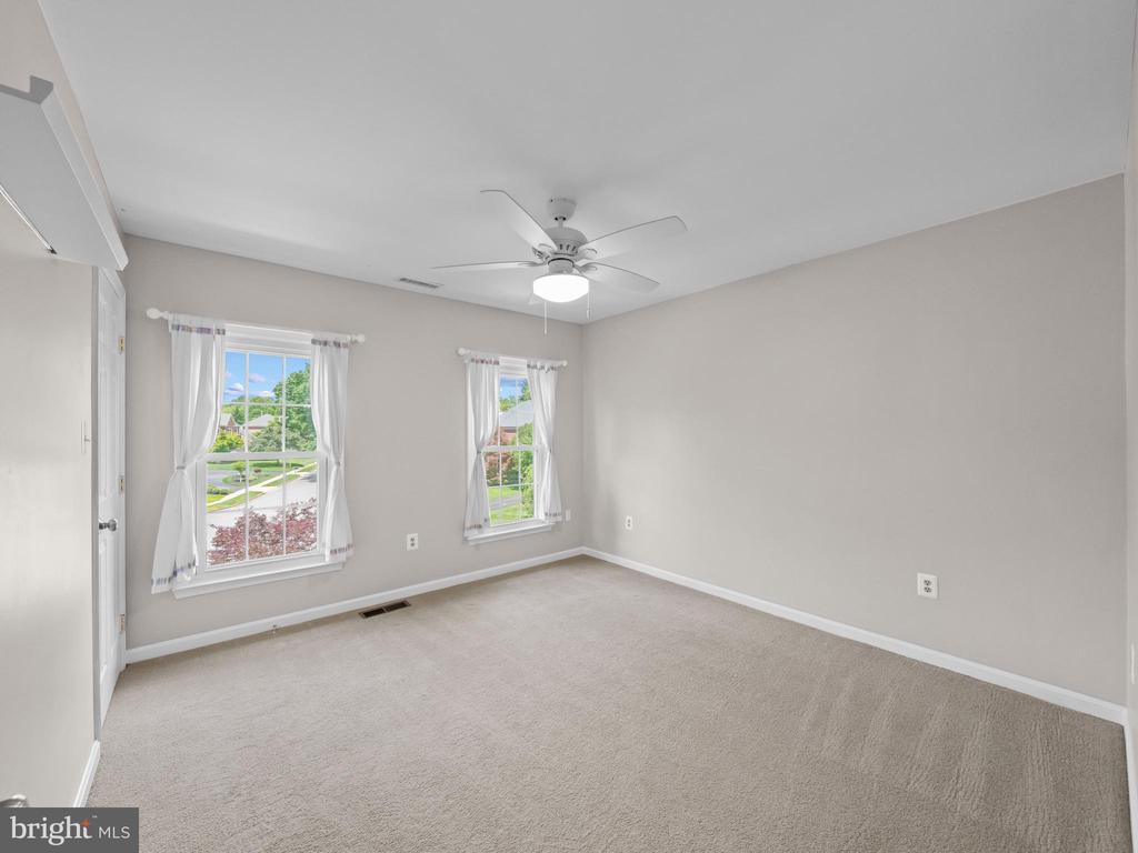 2200 Traies Ct