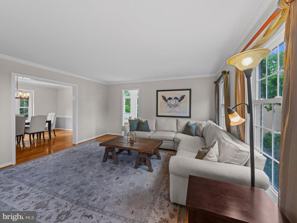 2200 Traies Ct