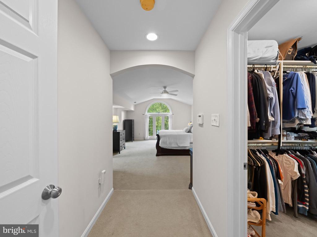 2200 Traies Ct