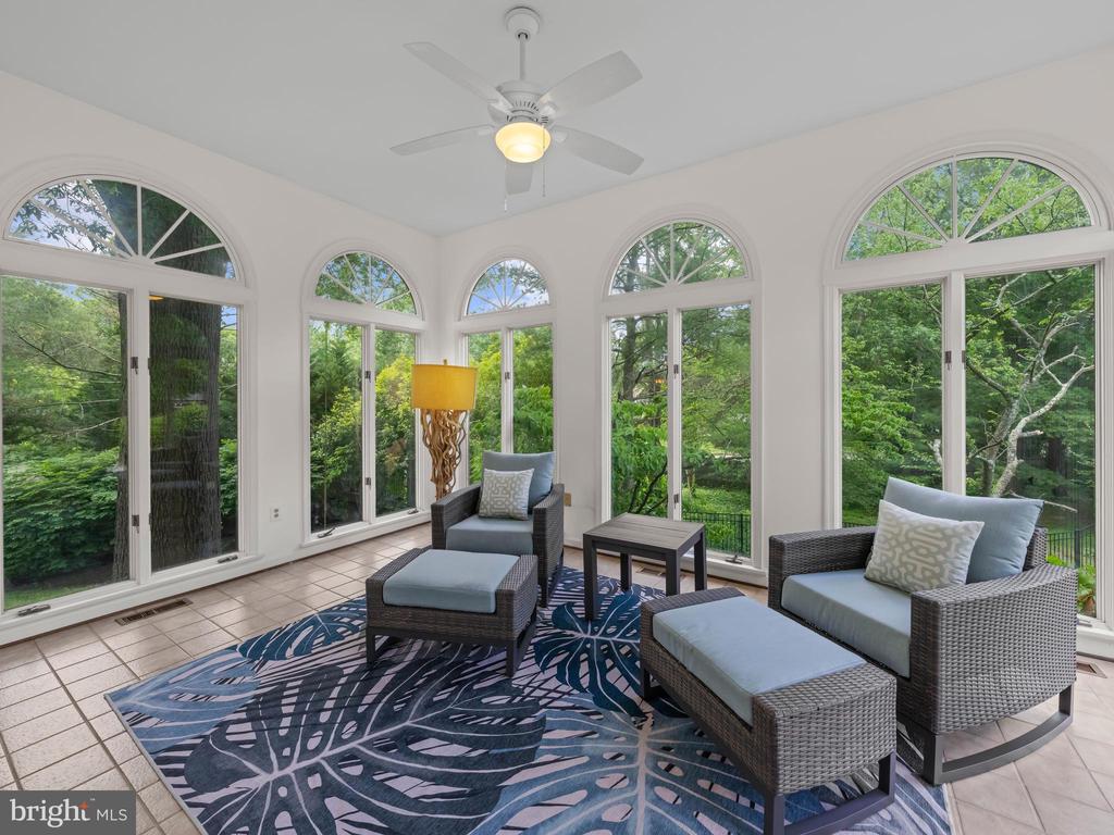 2200 Traies Ct