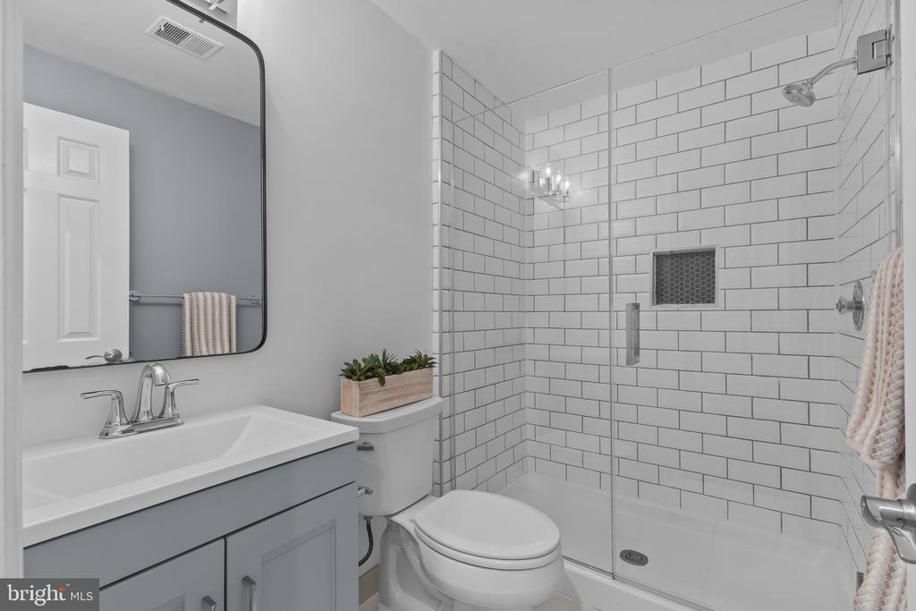 4328 Marjoram Ct