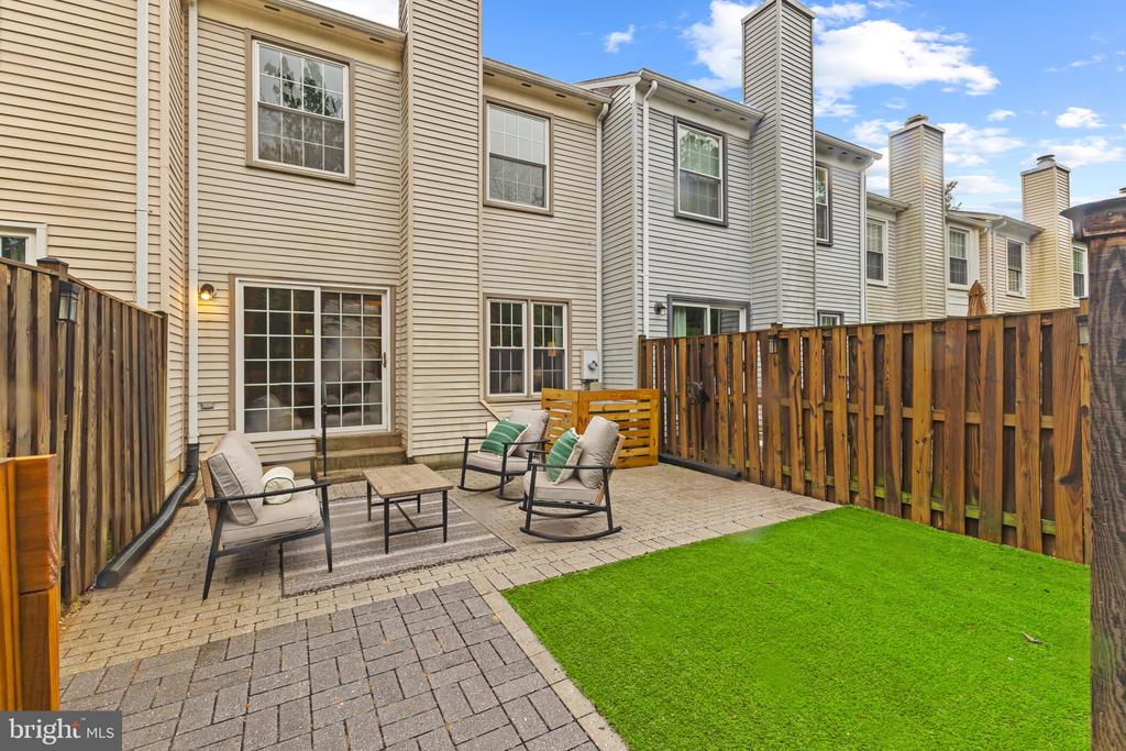 4328 Marjoram Ct
