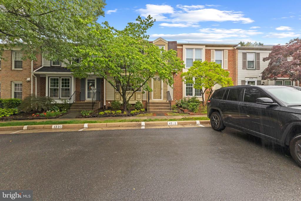 4328 Marjoram Ct