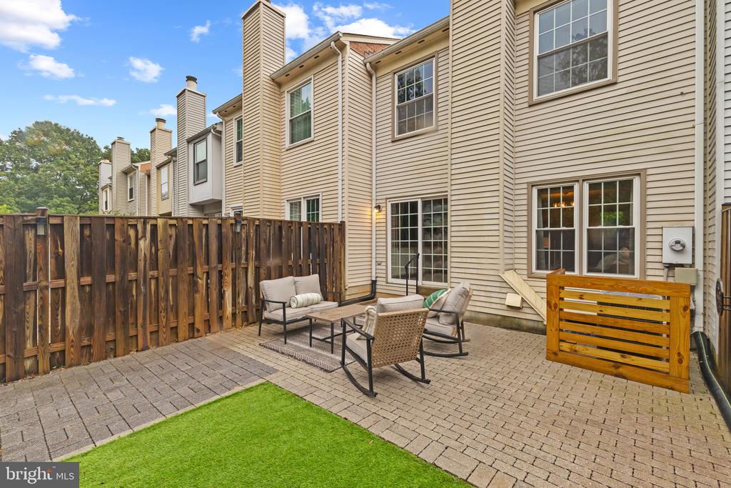 4328 Marjoram Ct