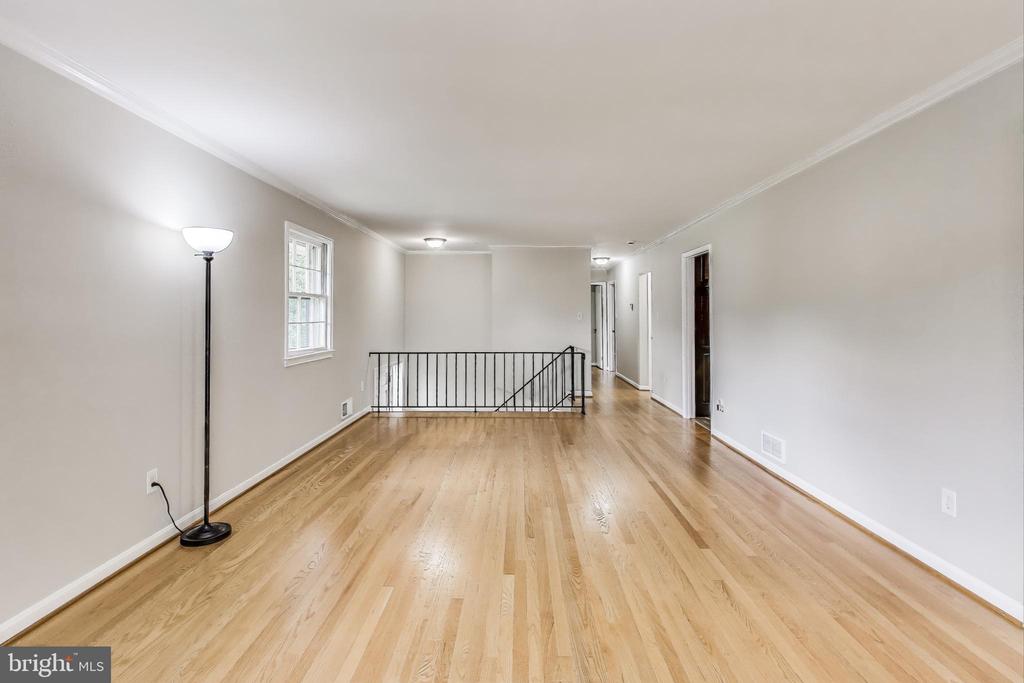 2403 SHERWOOD HALL LANE