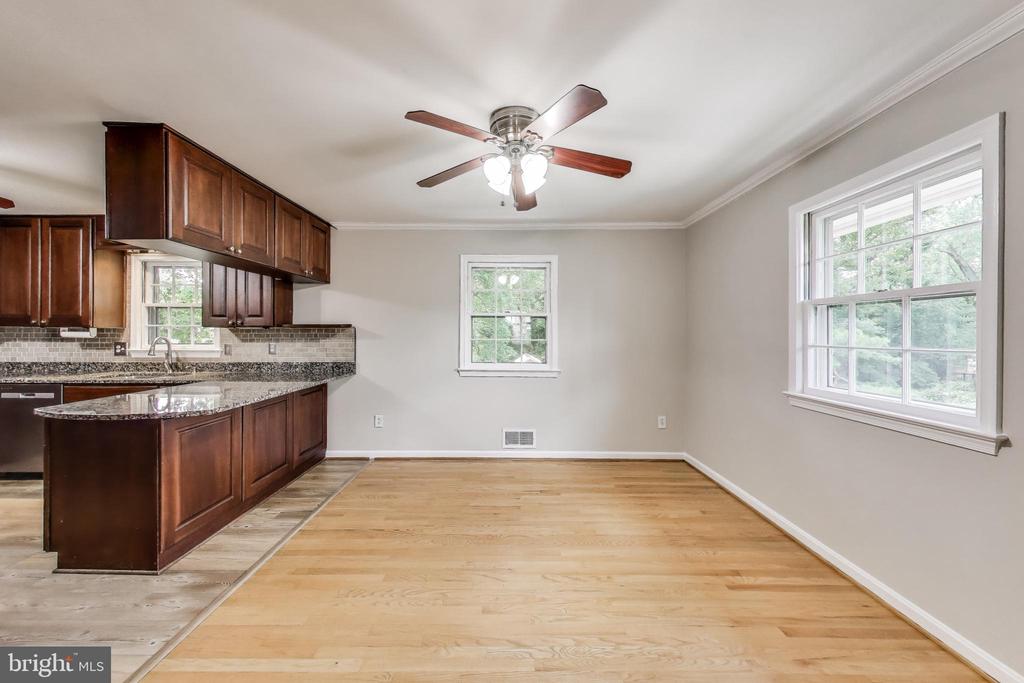 2403 SHERWOOD HALL LANE