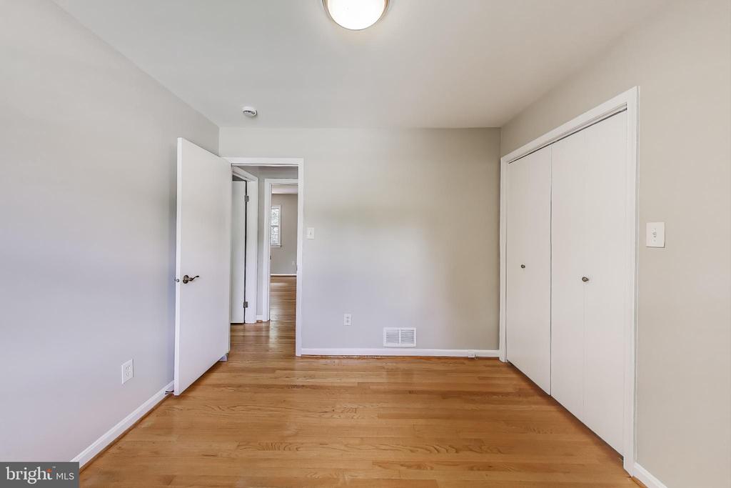 2403 SHERWOOD HALL LANE