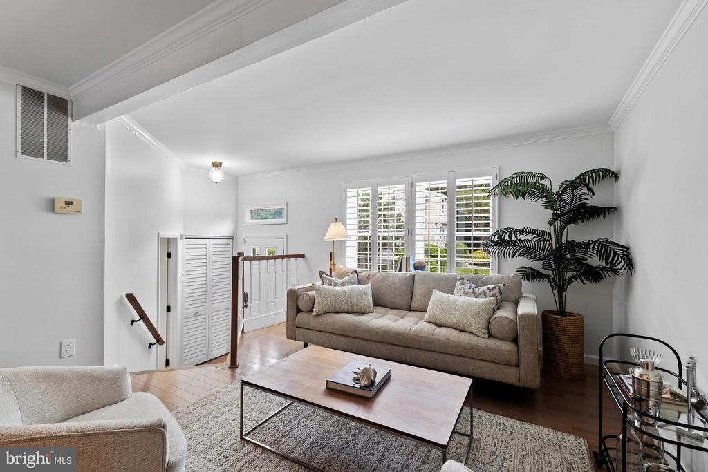 5308 Admiralty Ct