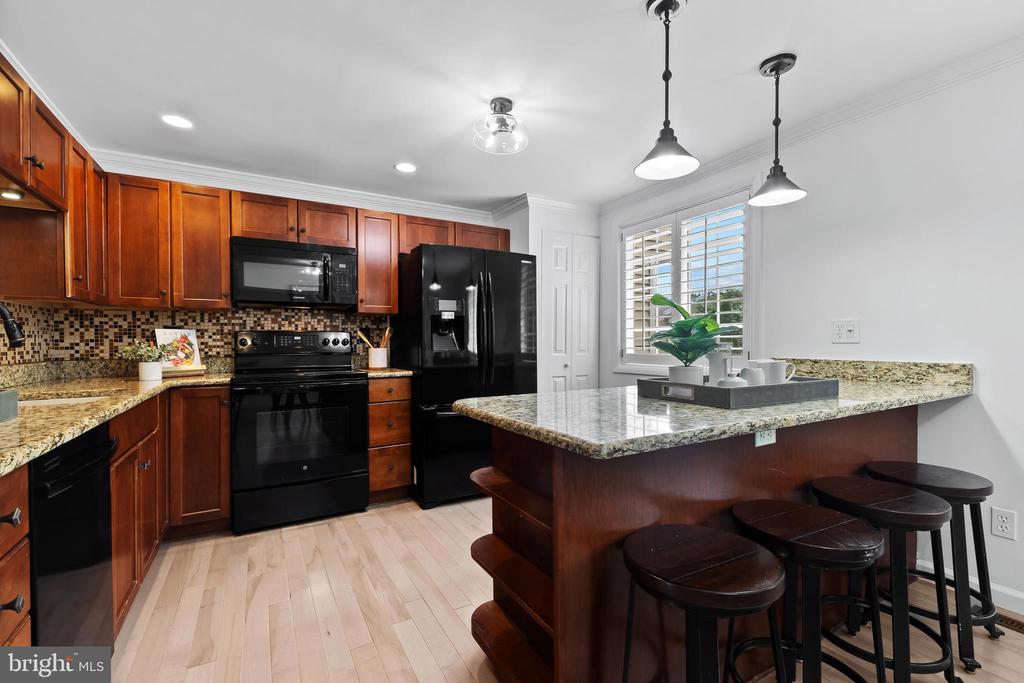 5308 Admiralty Ct