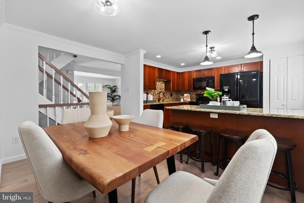 5308 Admiralty Ct