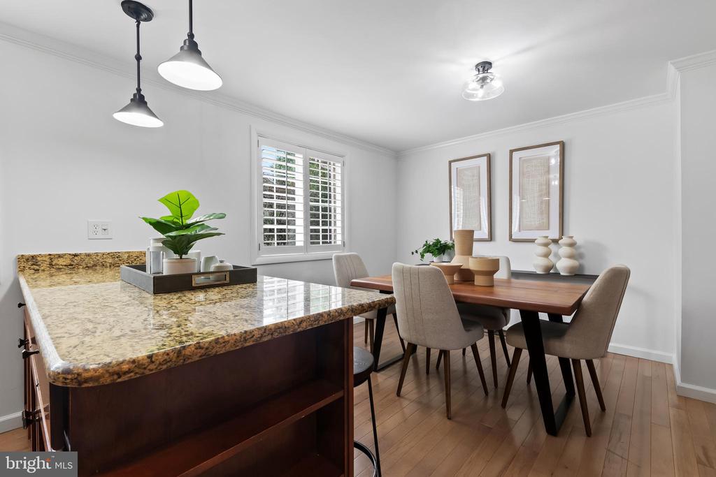 5308 Admiralty Ct