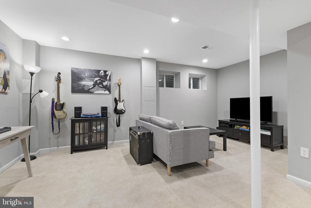 2468 WINDBREAK DRIVE