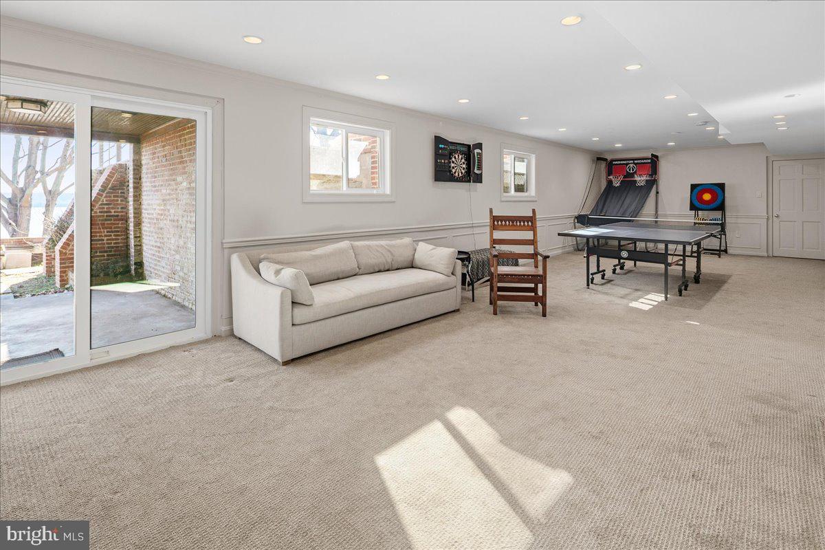 3903 BELLE RIVE TERRACE