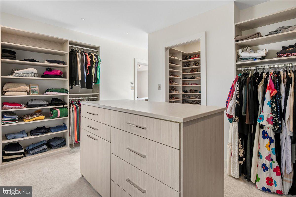 3903 BELLE RIVE TERRACE