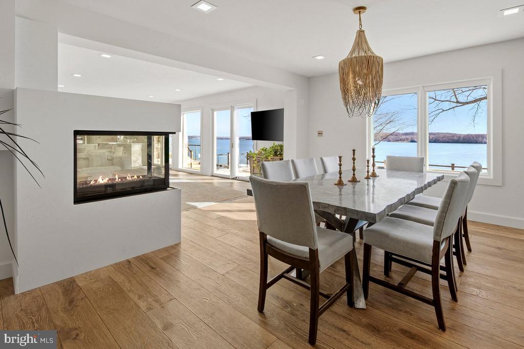 3903 BELLE RIVE TERRACE