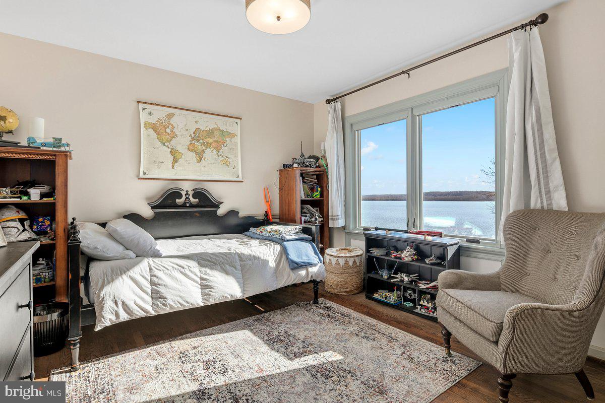 3903 BELLE RIVE TERRACE
