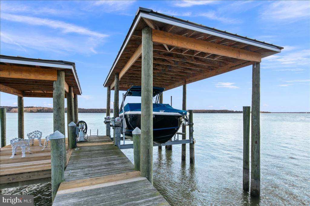 3903 BELLE RIVE TERRACE