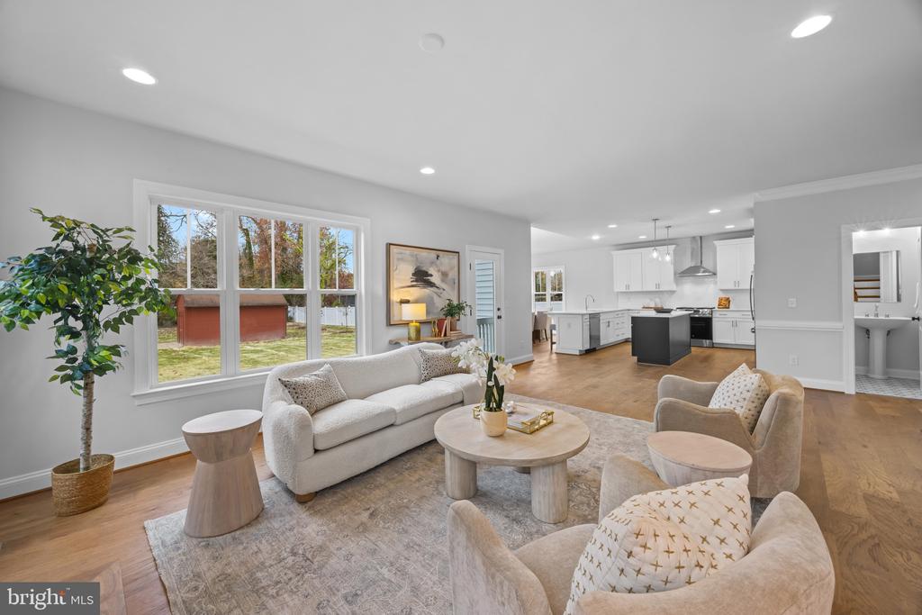 2728 BOSWELL AVENUE