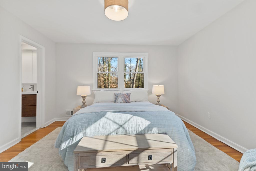 1130 CAMERON ROAD