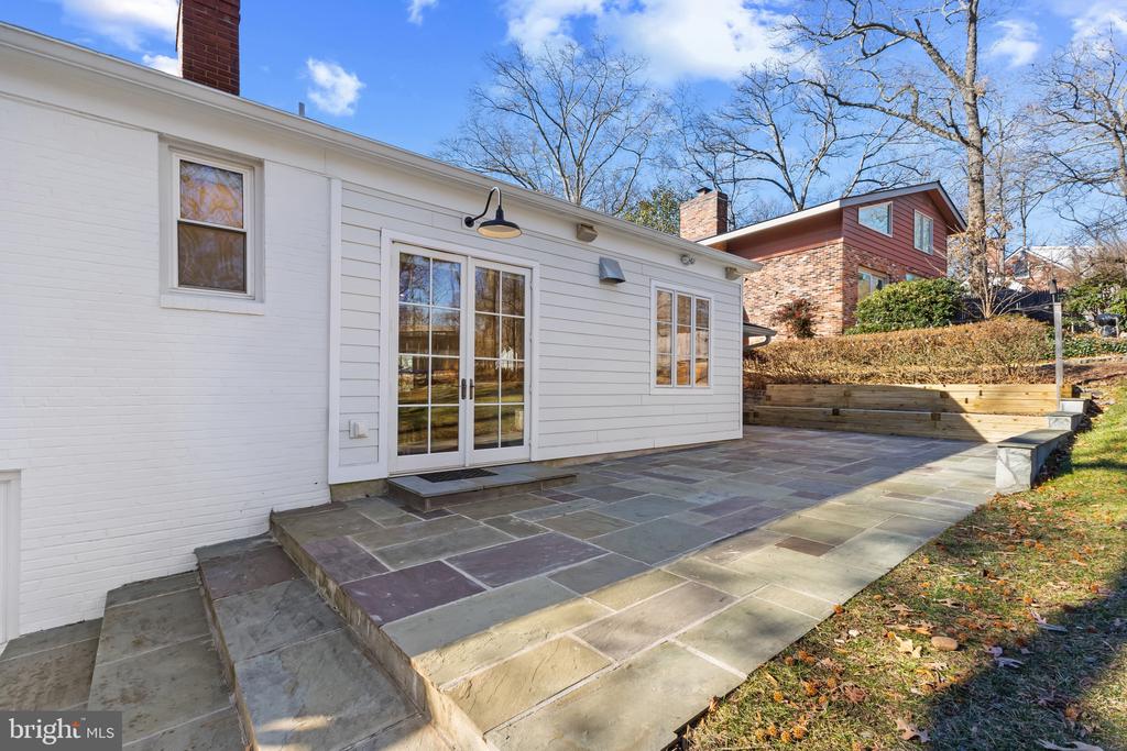 1130 CAMERON ROAD