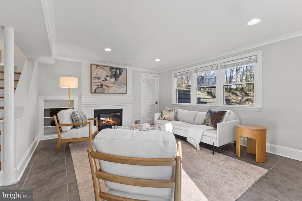 1130 CAMERON ROAD