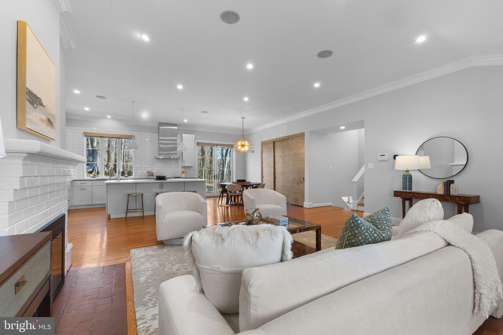 1130 CAMERON ROAD