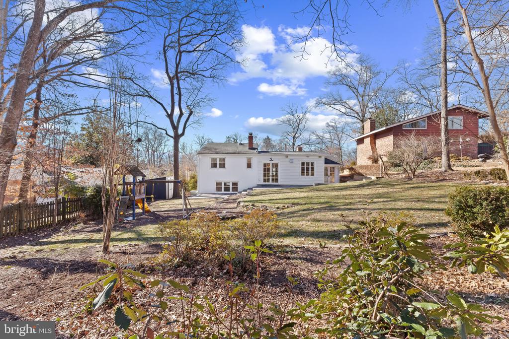 1130 CAMERON ROAD