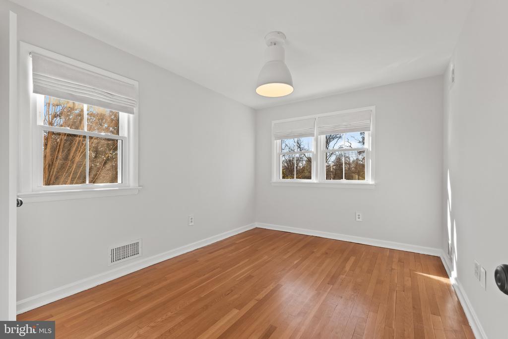 1130 CAMERON ROAD