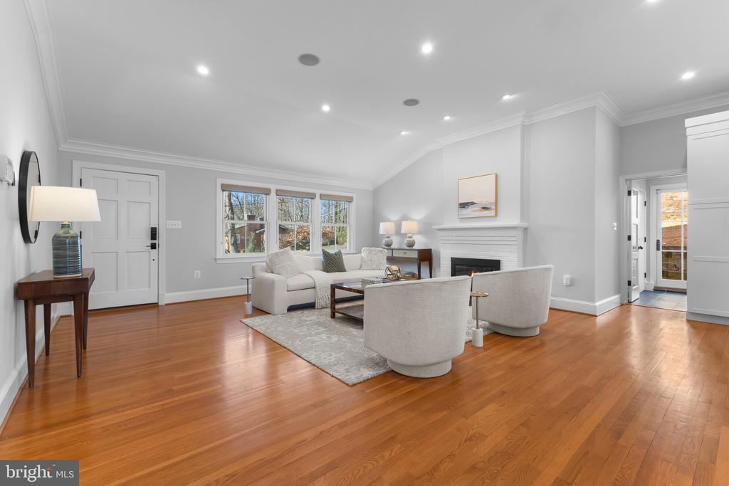 1130 CAMERON ROAD