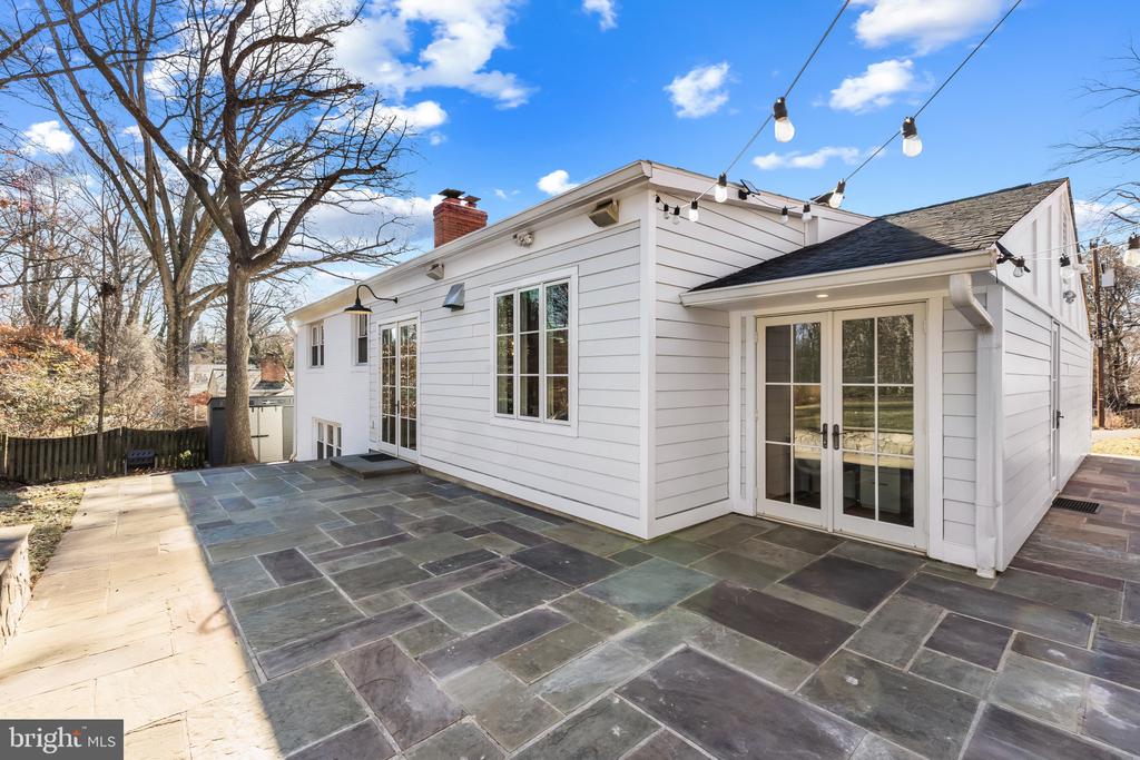 1130 CAMERON ROAD
