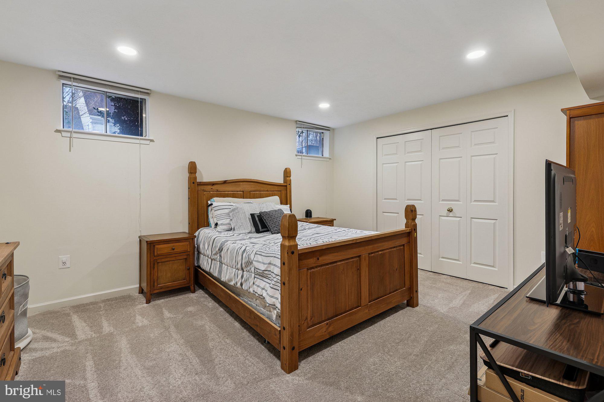 8514 OAK CHASE CIRCLE
