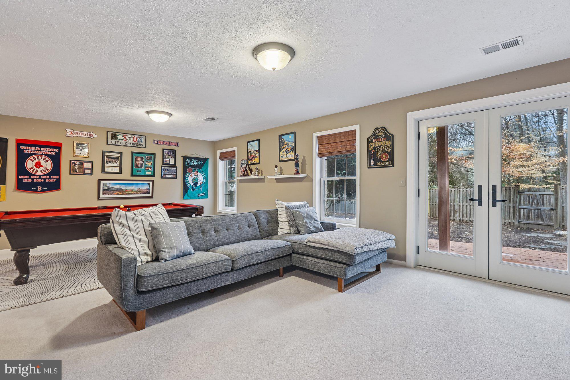 8514 OAK CHASE CIRCLE