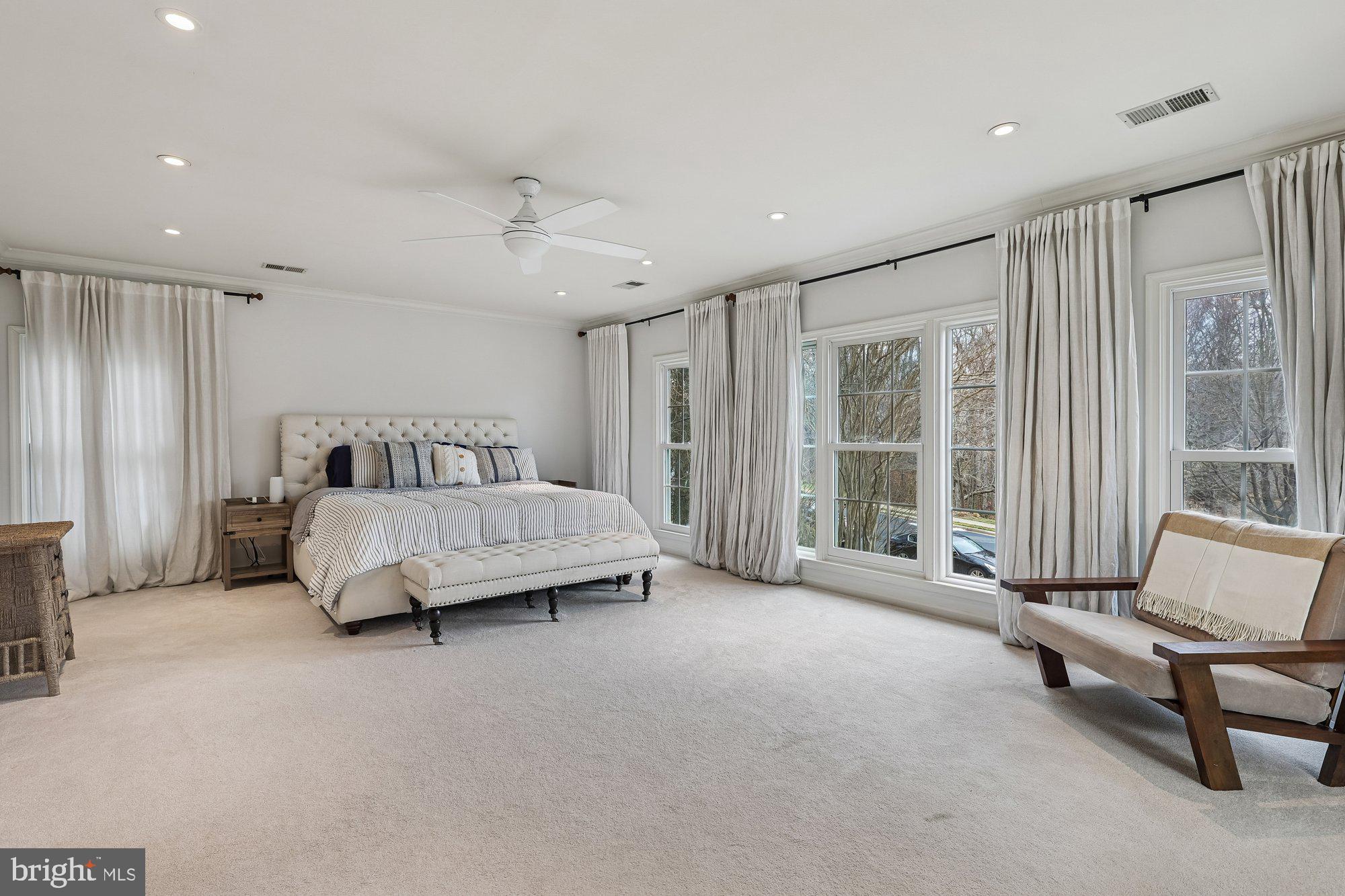 8514 OAK CHASE CIRCLE