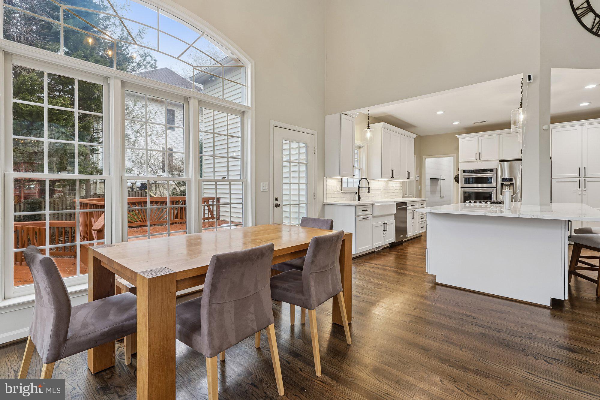 8514 OAK CHASE CIRCLE