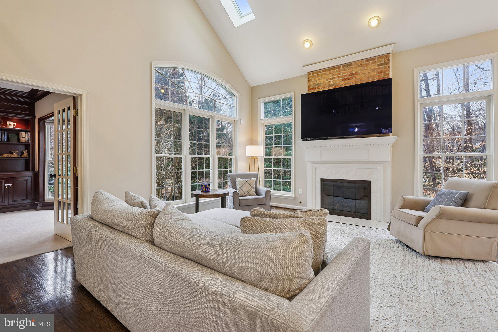 8514 OAK CHASE CIRCLE