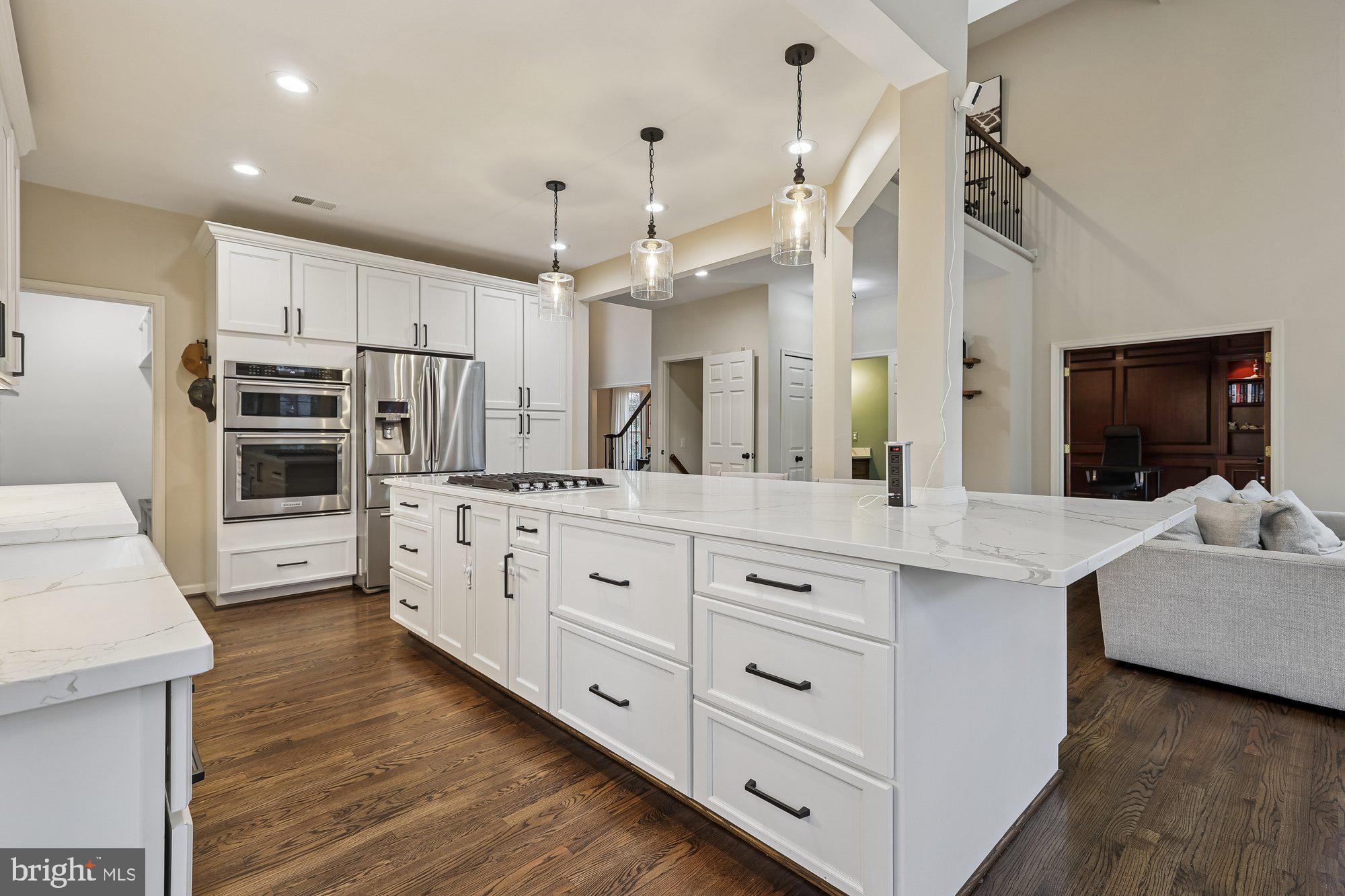 8514 OAK CHASE CIRCLE
