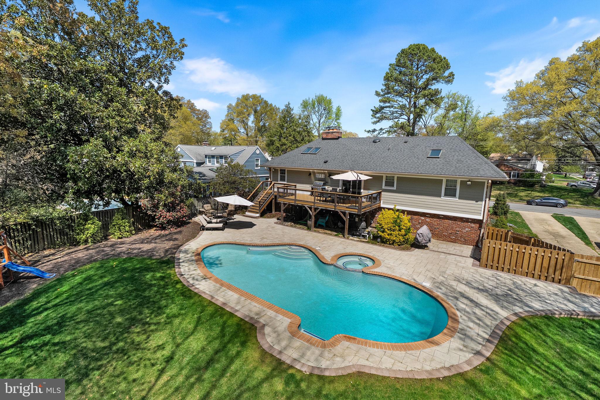 1107 POTOMAC LANE