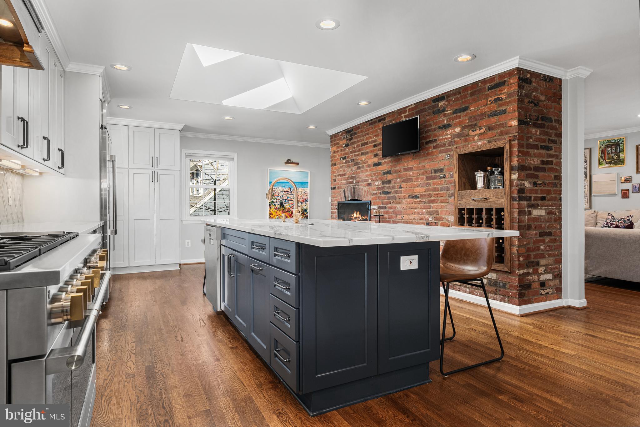 1107 POTOMAC LANE