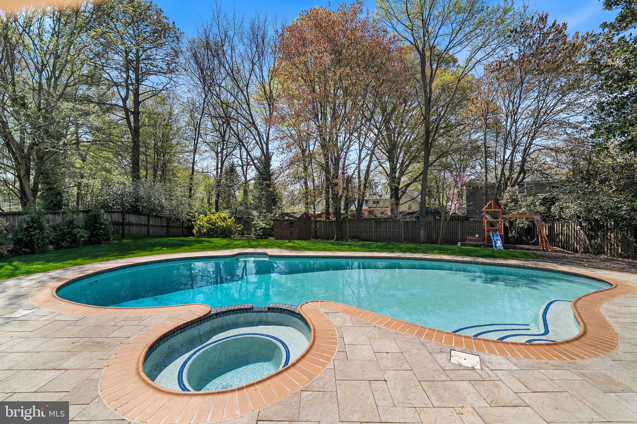 1107 POTOMAC LANE