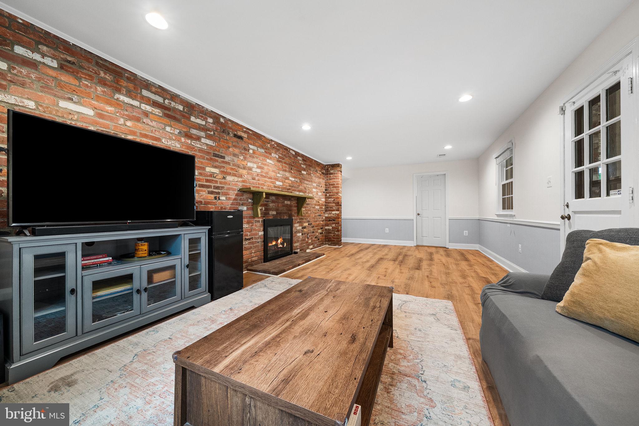 1107 POTOMAC LANE