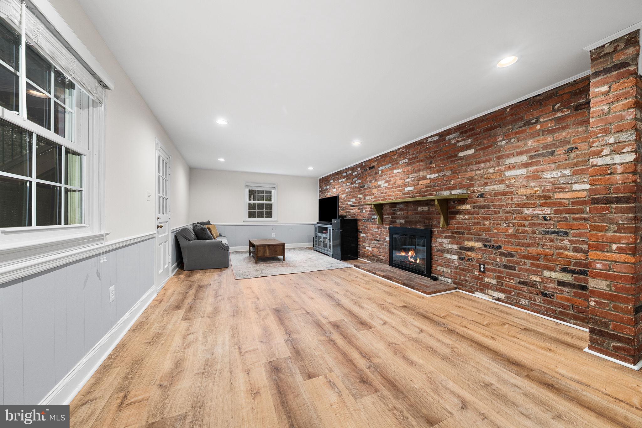 1107 POTOMAC LANE