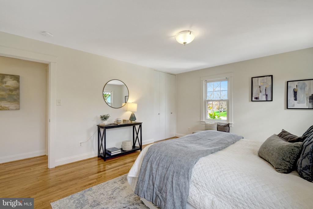 1012 CROTON DRIVE