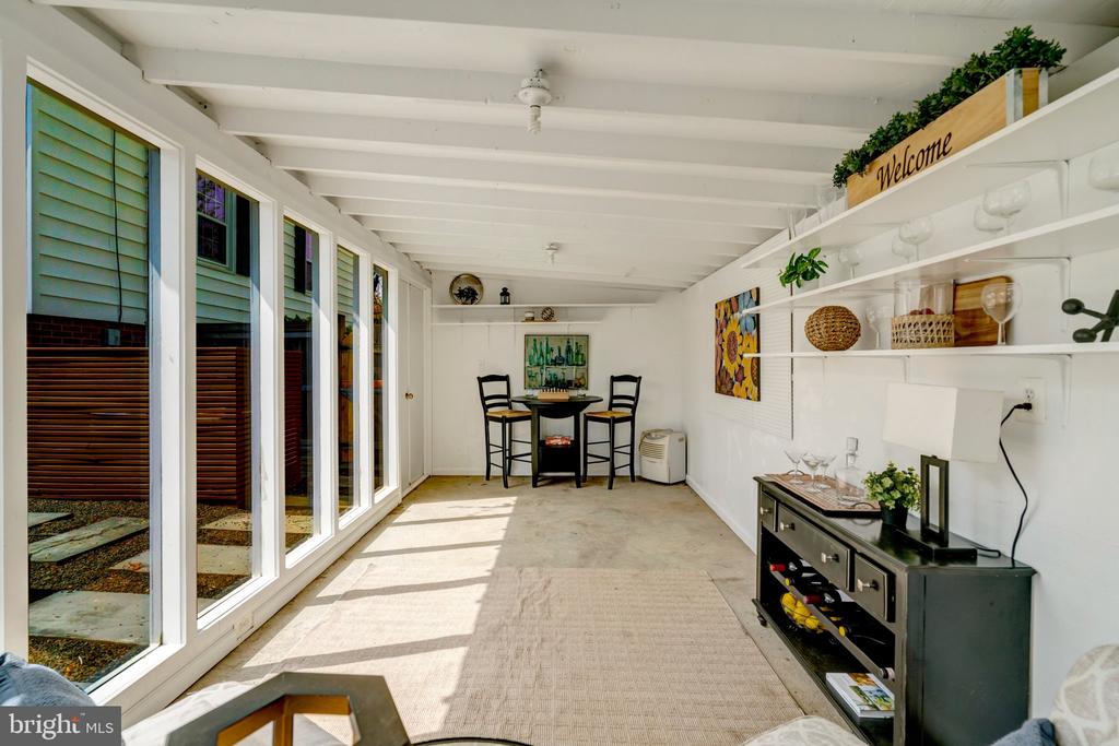 1012 CROTON DRIVE